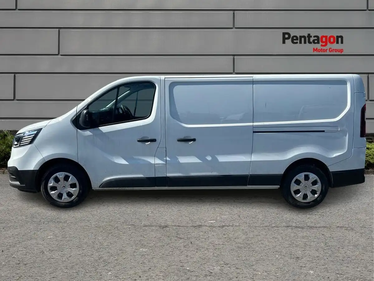 2025-renault-trafic-20dci-ll30-130-advance-panel-big-11
