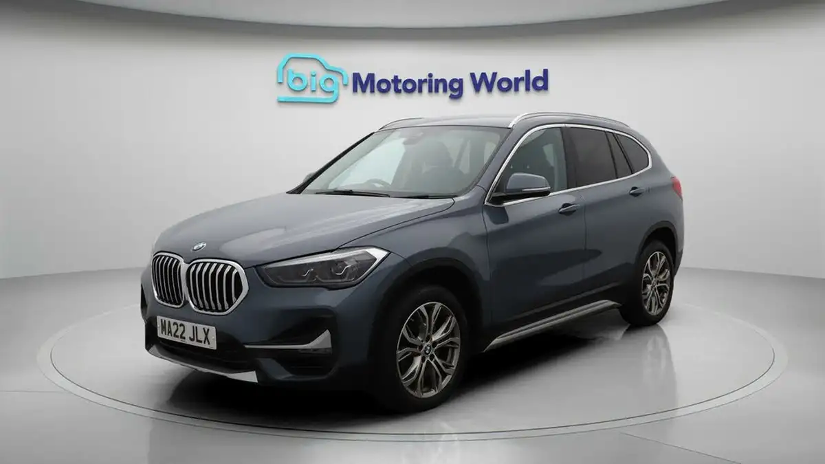 2022-bmw-x1-20-sdrive20i-xline-big-3