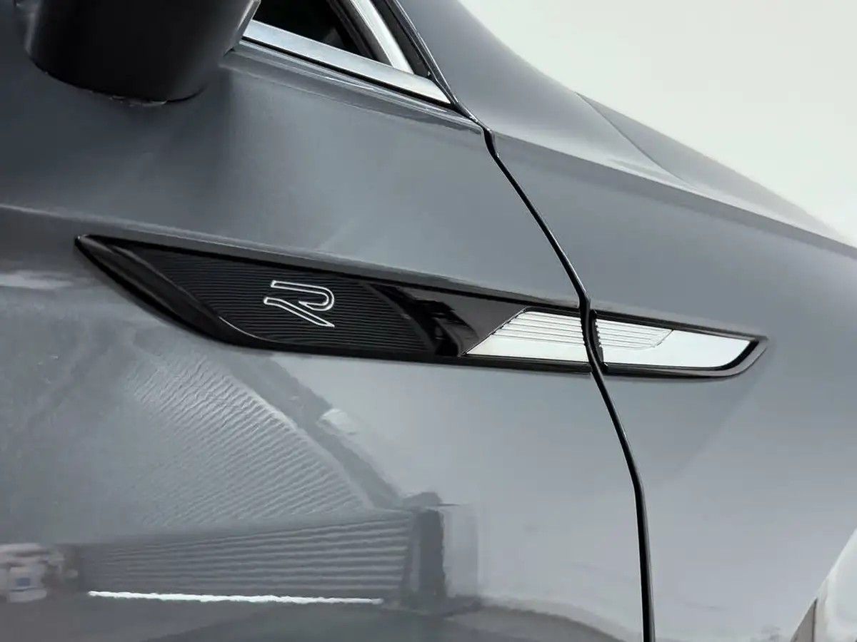 2022-volkswagen-tiguan-15-tsi-r-line-big-20