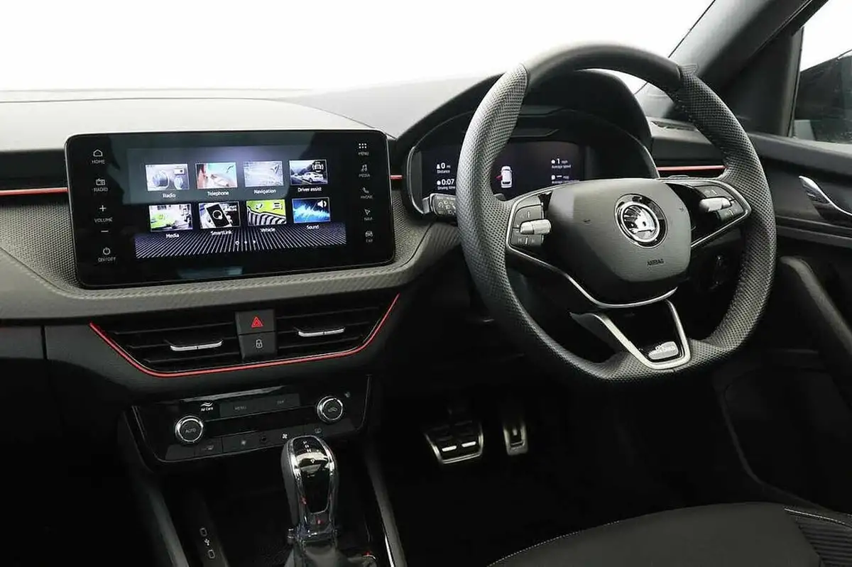 2024-skoda-kamiq-15-tsi-monte-carlo-dsg-big-1