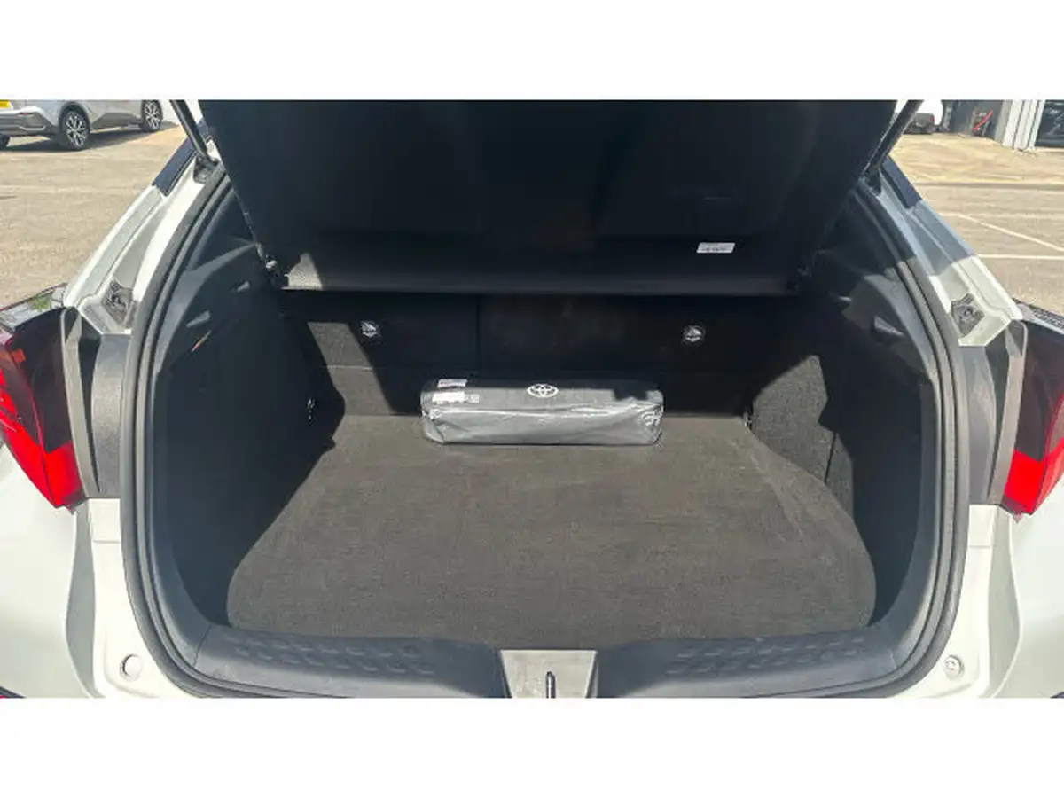 2021-toyota-c-hr-20-vvt-i-gr-sport-big-13