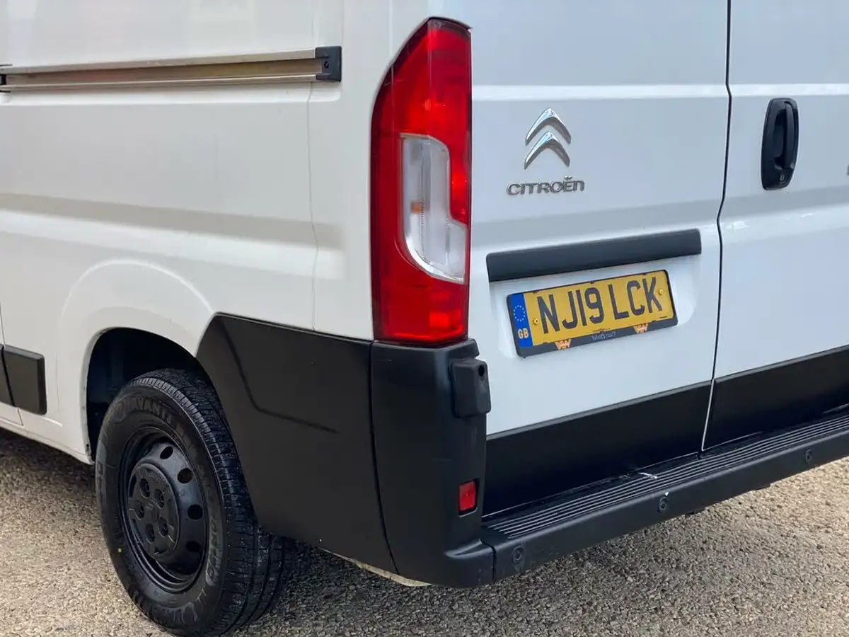 2019-citroen-relay-20bluehdi-35-l2h2-big-48