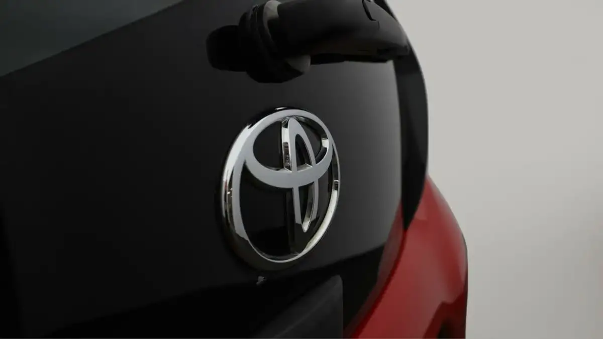 2018-toyota-aygo-10-vvt-i-x-play-71bhp-5d-big-20