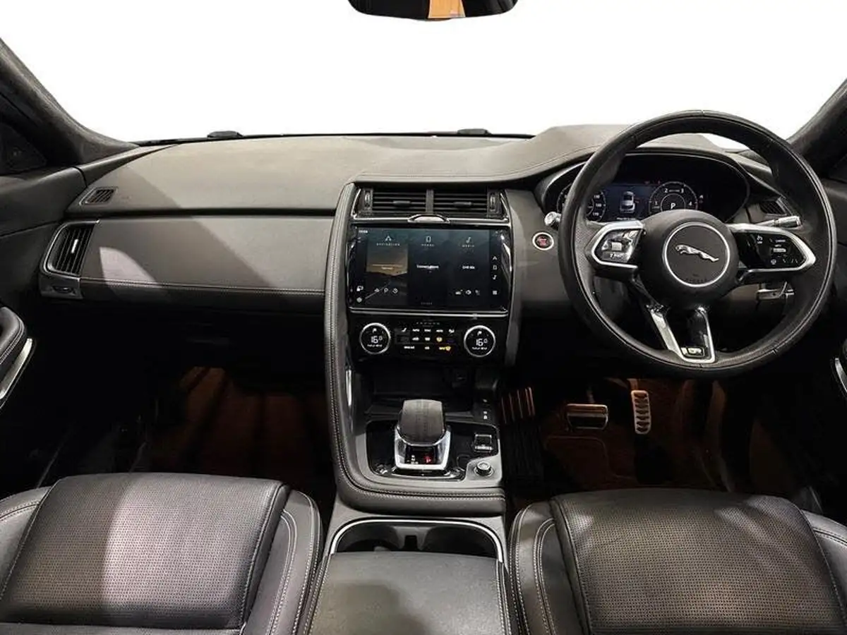 2021-jaguar-e-pace-20-d200-r-dynamic-se-big-11