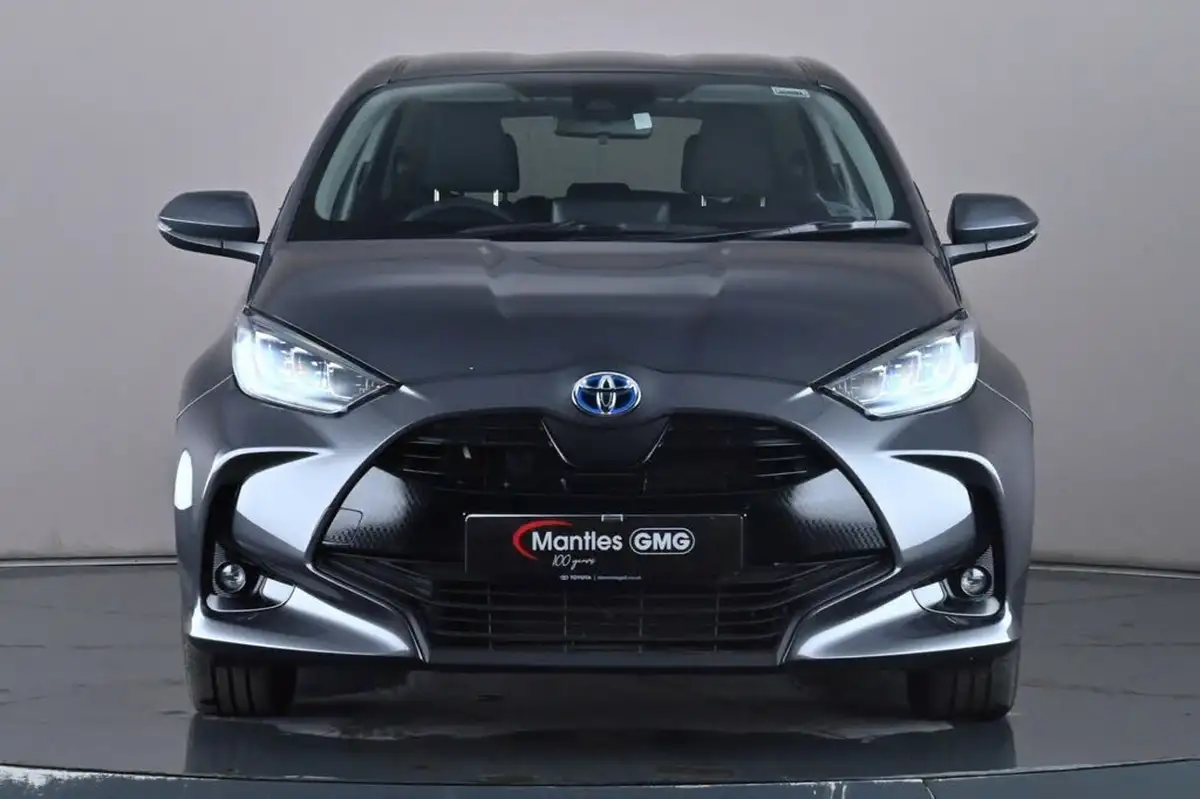 2023-toyota-yaris-15-vvt-i-design-big-1