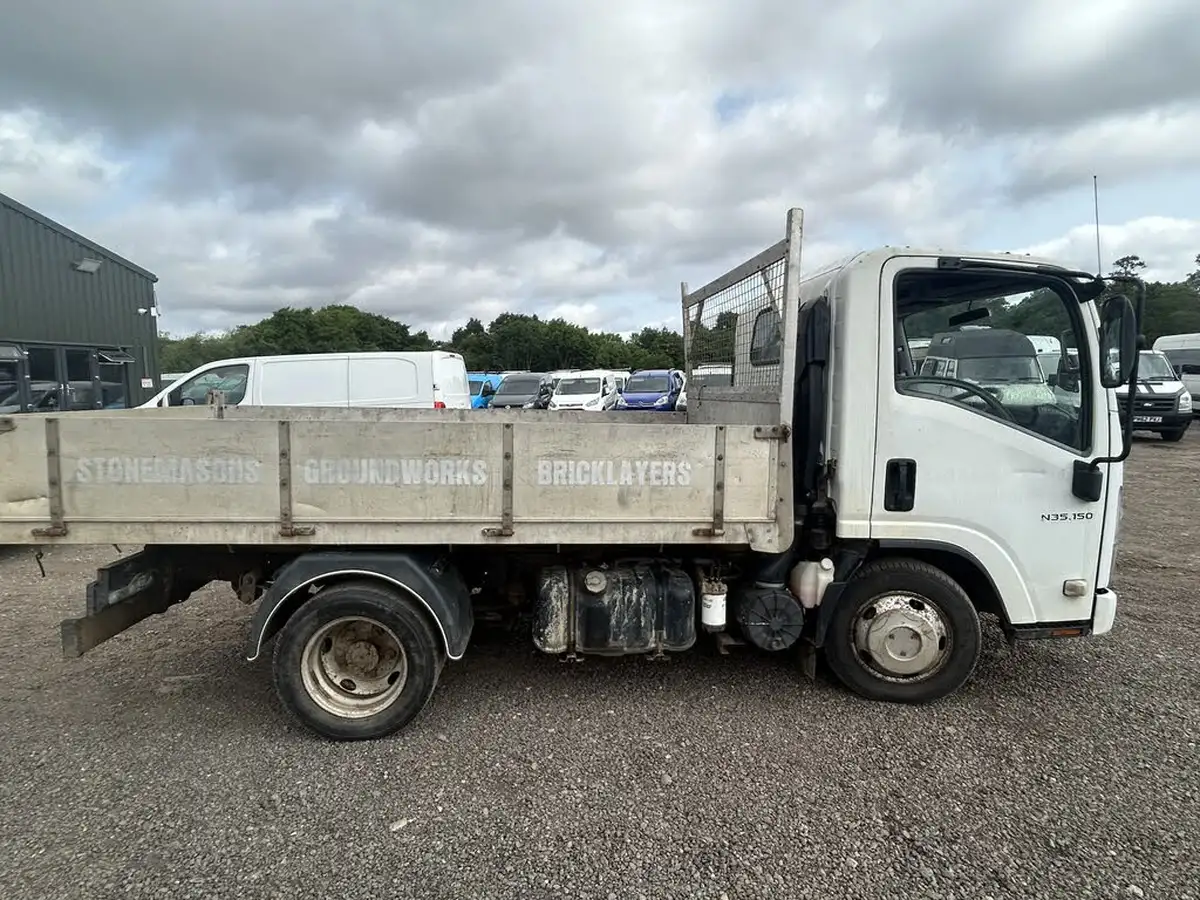 2013-isuzu-truck-n-30td-n35150-t-grafter-dropside-truck-big-12