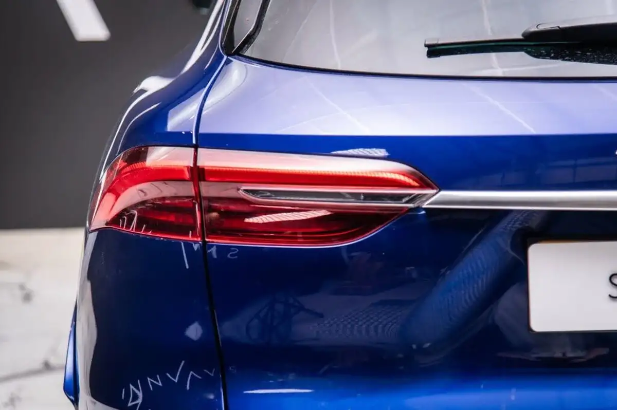 2022-maserati-grecale-20-modena-big-7