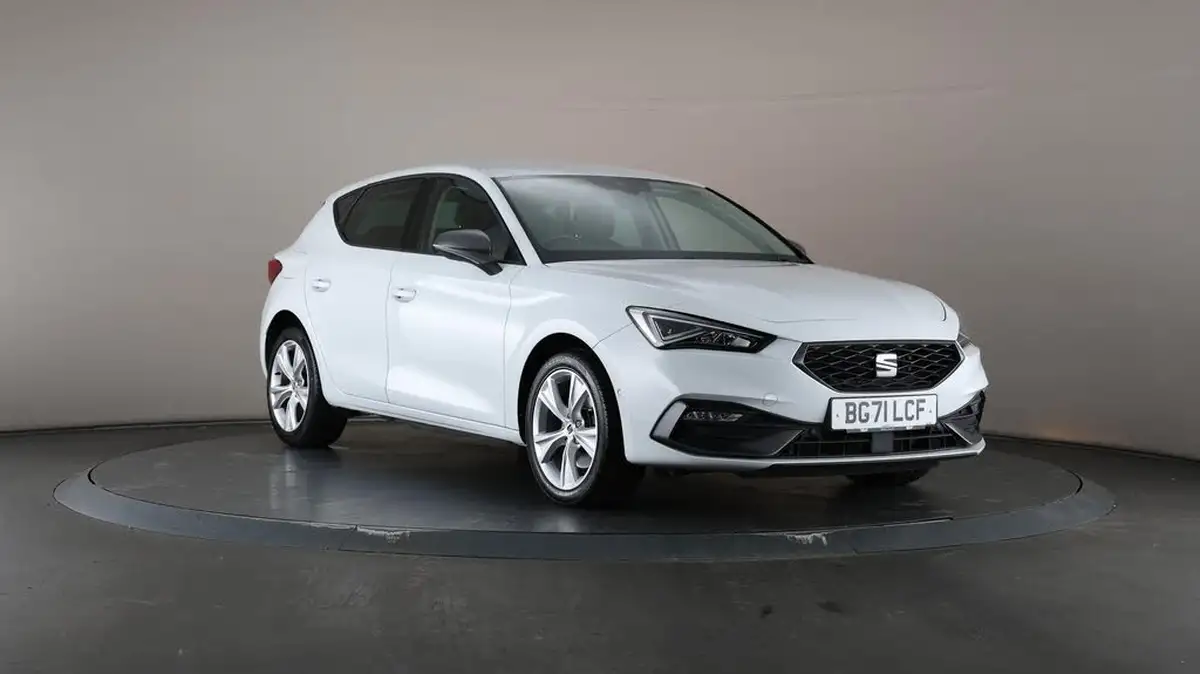 2021-seat-leon-14-e-hybrid-fr-hatchback-big-53