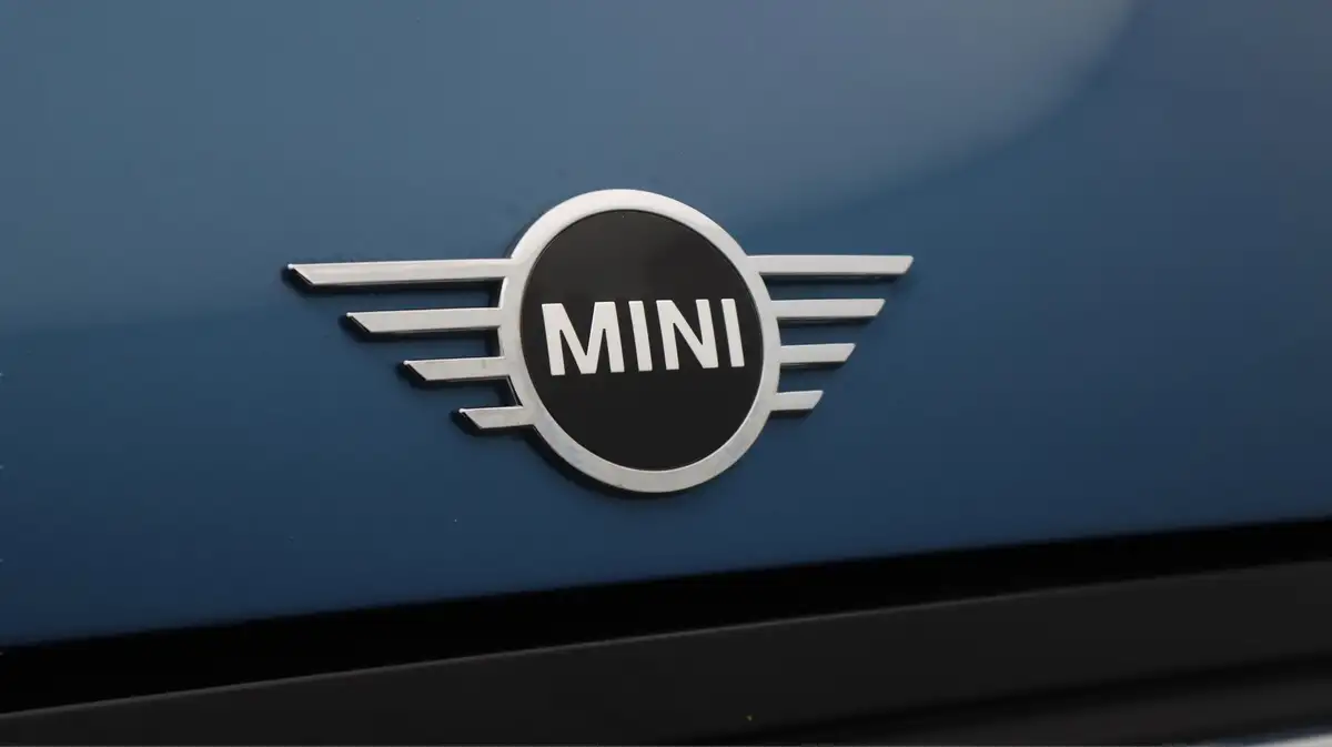 2022-mini-cooper-15-cooper-classic-premium-hatchback-3d-auto-big-22