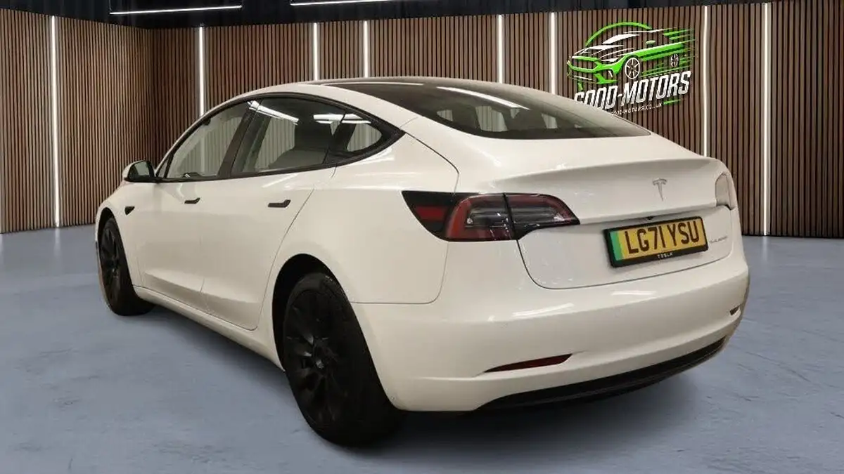 2021-tesla-model-3-e-long-range-awd-big-6
