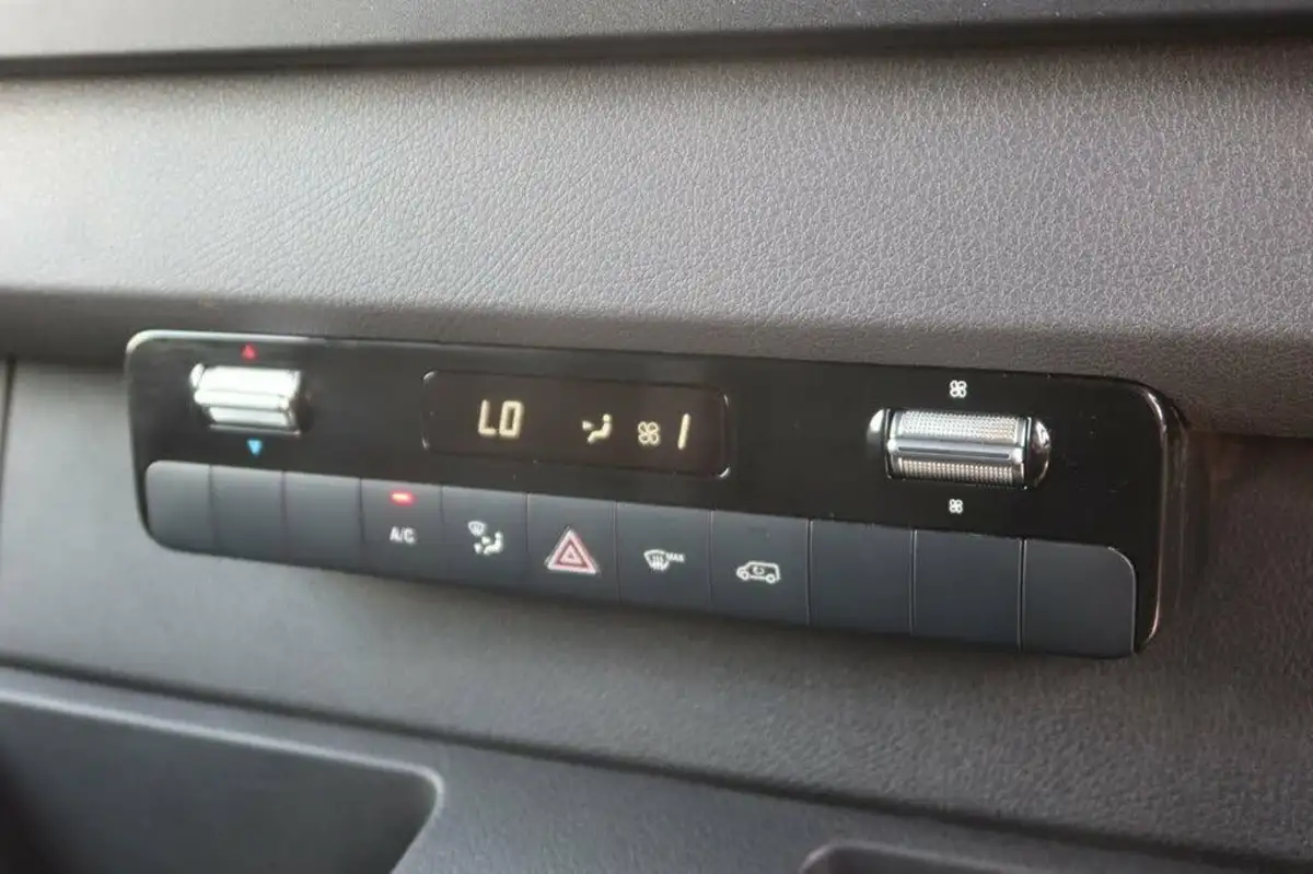 2019-mercedes-benz-sprinter-21cdi-316-l2h1-163pseu6b-panel-van-rwd-eco-gear-360-big-15
