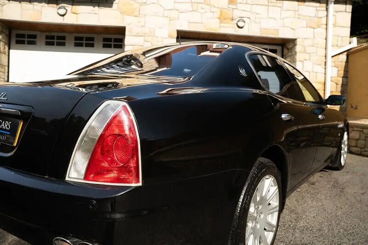 2014-maserati-quattroporte-big-13