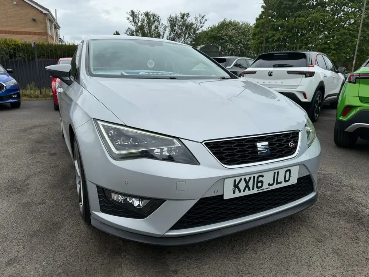 2016-seat-leon-14-fr-tech-pack-ecotsi-sportcoupe-3d-1390cc-dsg-big-7