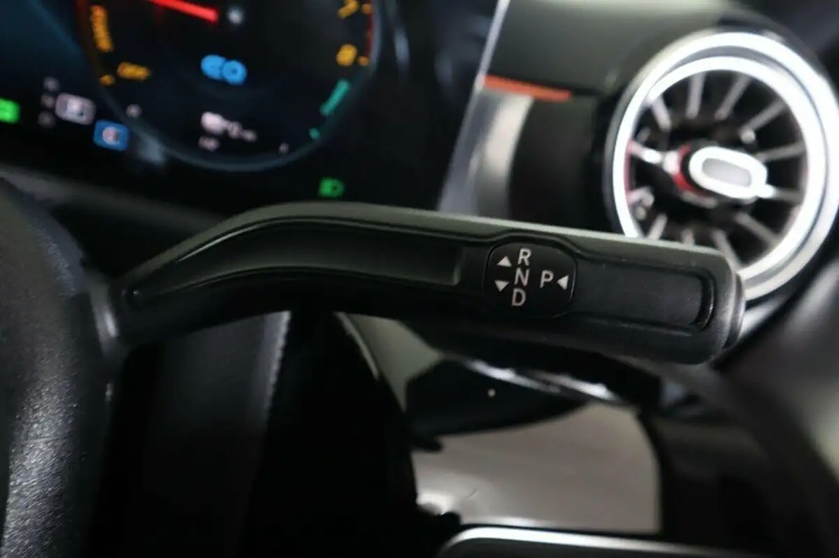 2021-mercedes-benz-a-class-13-a250e-amg-line-premium-hatchback-5d-big-13