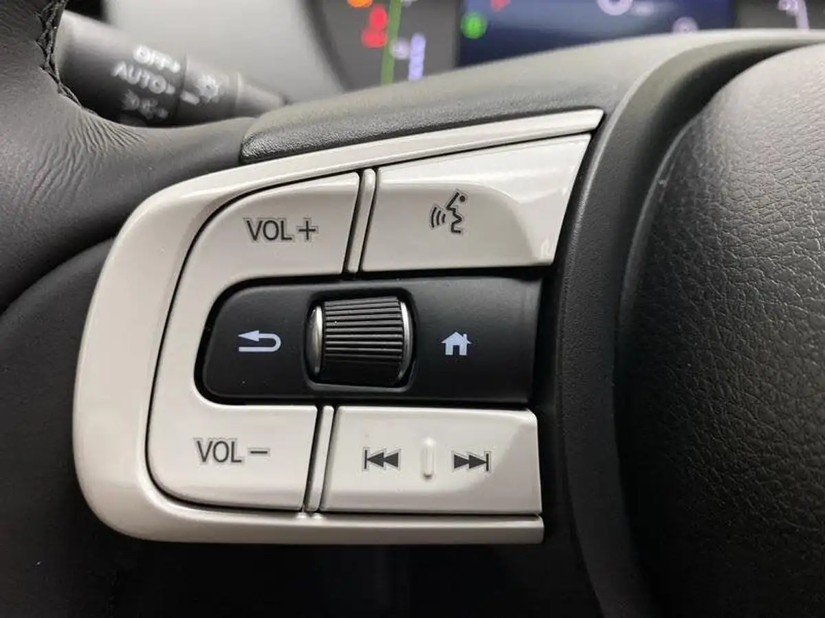 2024-honda-jazz-15-i-mmd-advance-big-15