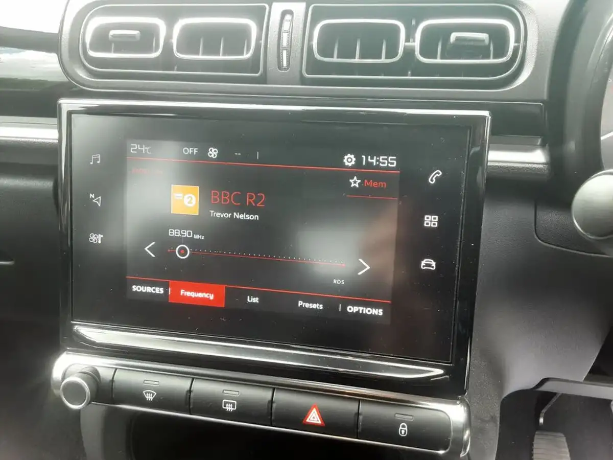 2024-citroen-c3-12-puretech-plus-83ps-big-11