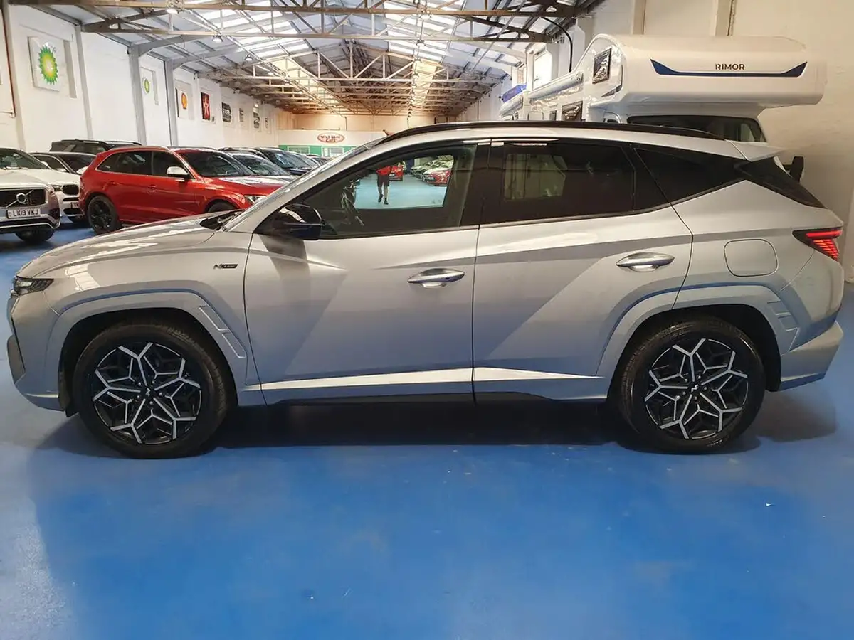 2022-hyundai-tucson-16-t-gdi-n-line-265ps-4wd-phev-auto-big-5