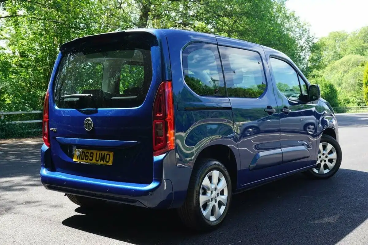 2020-vauxhall-combo-life-12i-energy-130ps-7st-auto-big-10