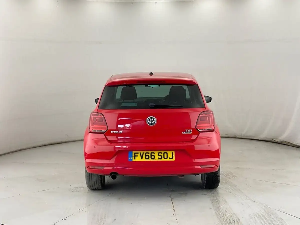 2016-volkswagen-polo-big-4