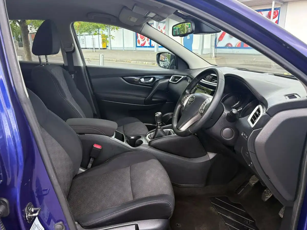 2015-nissan-qashqai-16-n-tec-big-8