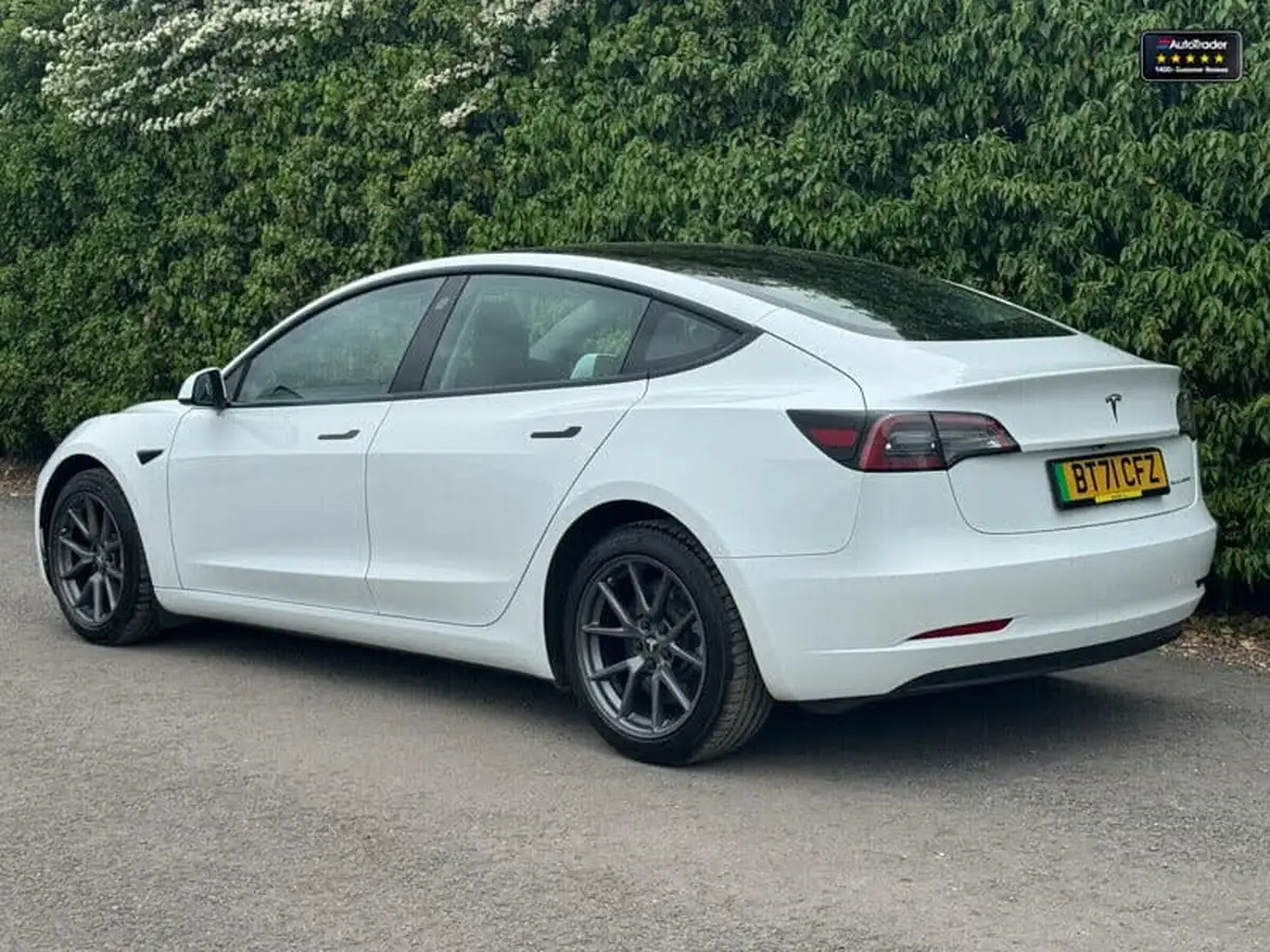 2021-tesla-model-3-e-long-range-awd-big-5