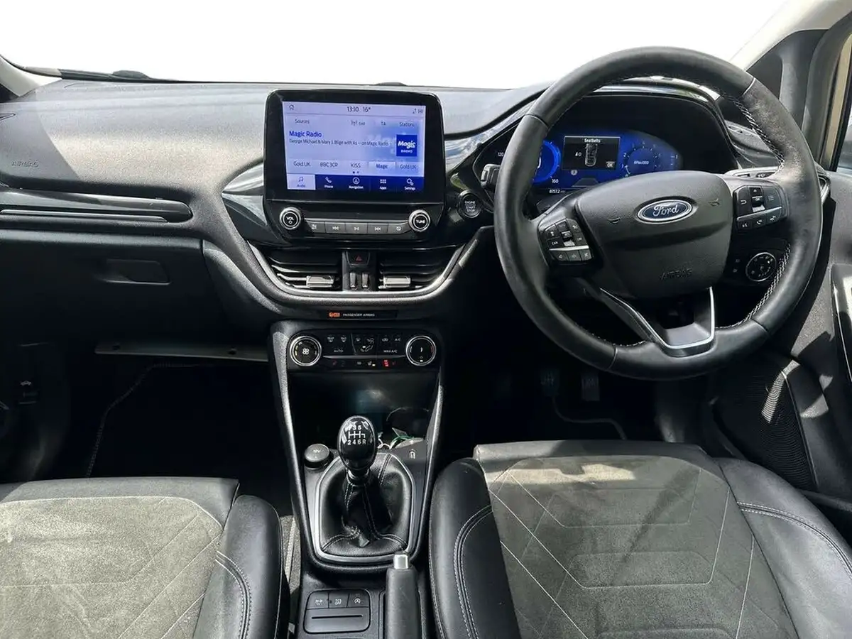 2023-ford-fiesta-10t-titanium-x-125ps-hybrid-mhev-big-14