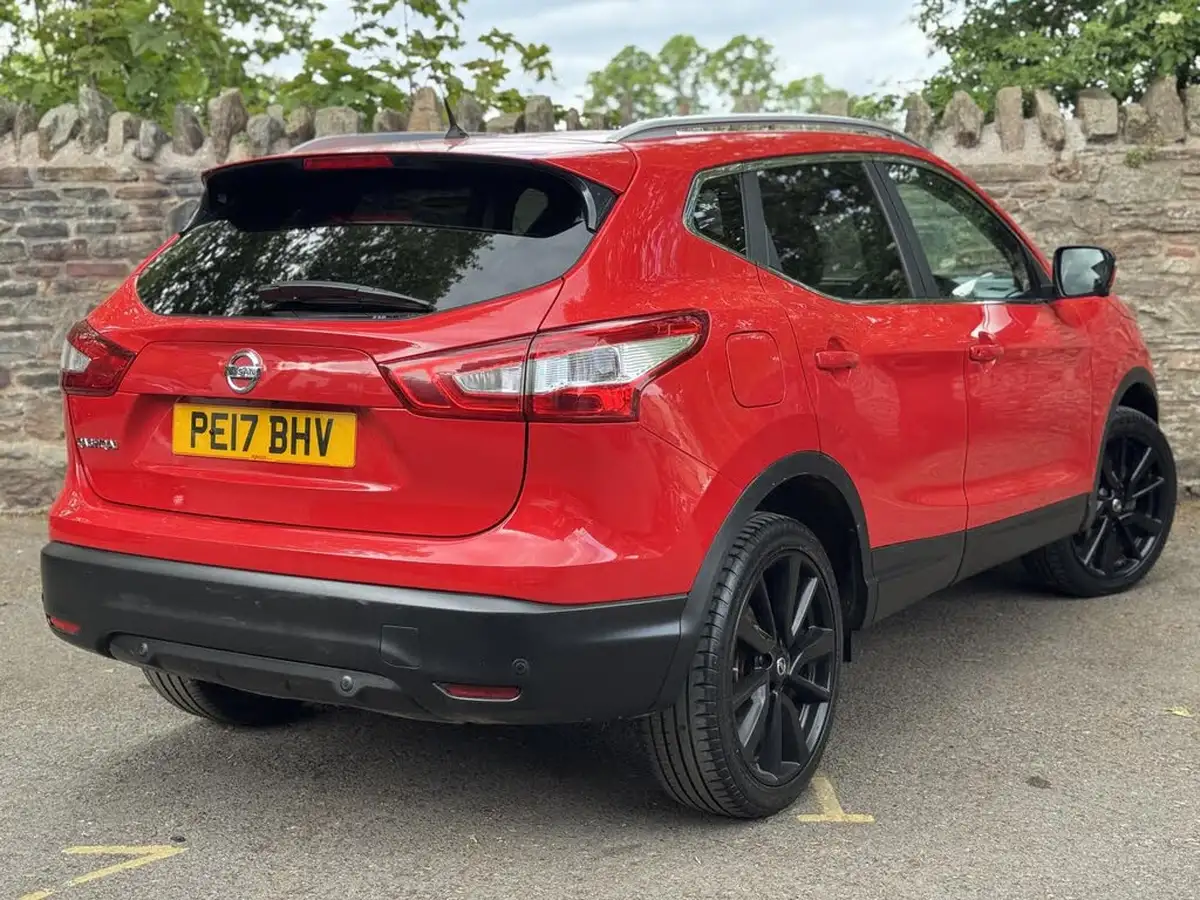 2017-nissan-qashqai-15dci-tekna-big-10