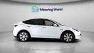2022-tesla-model-y-e-long-range-small-7
