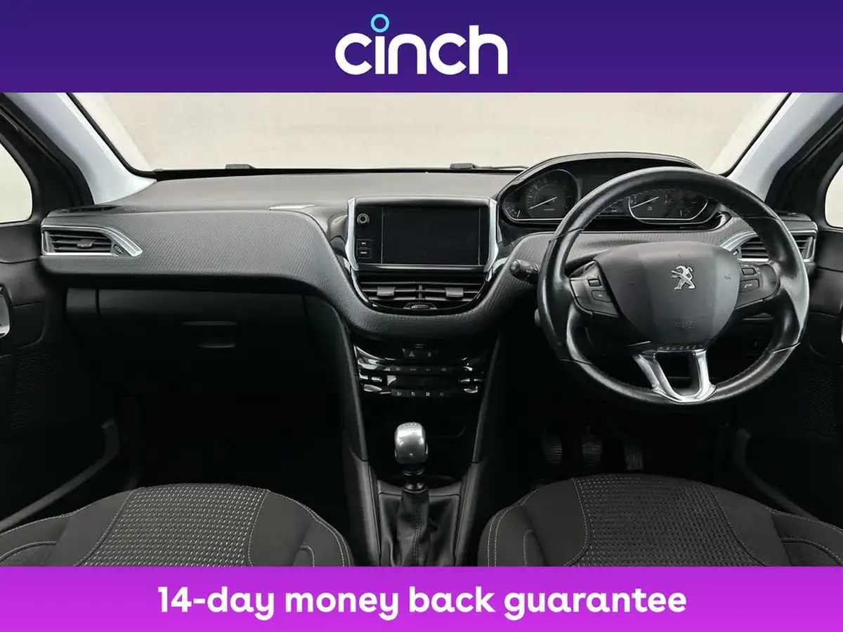 2019-peugeot-208-12-puretech-tech-edition-110bhp-big-14