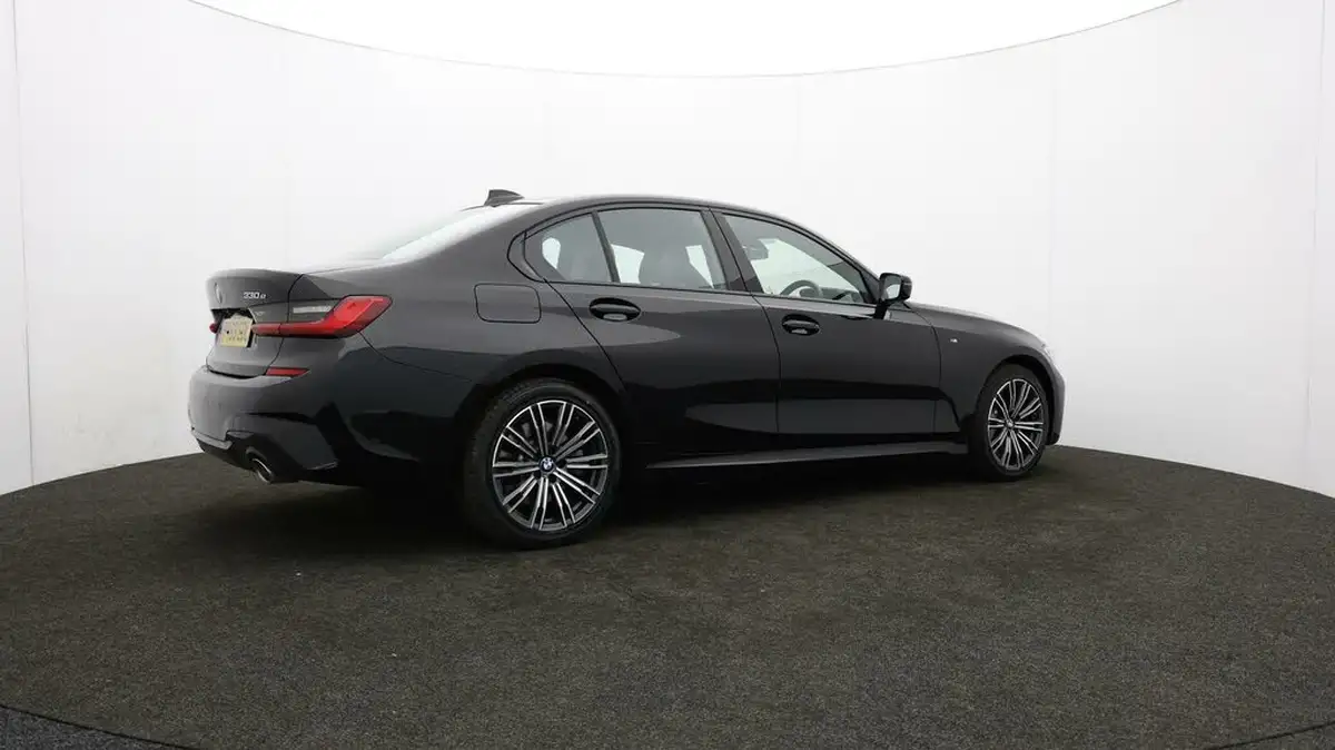 2019-bmw-3-series-20-330e-m-sport-plus-pack-big-37