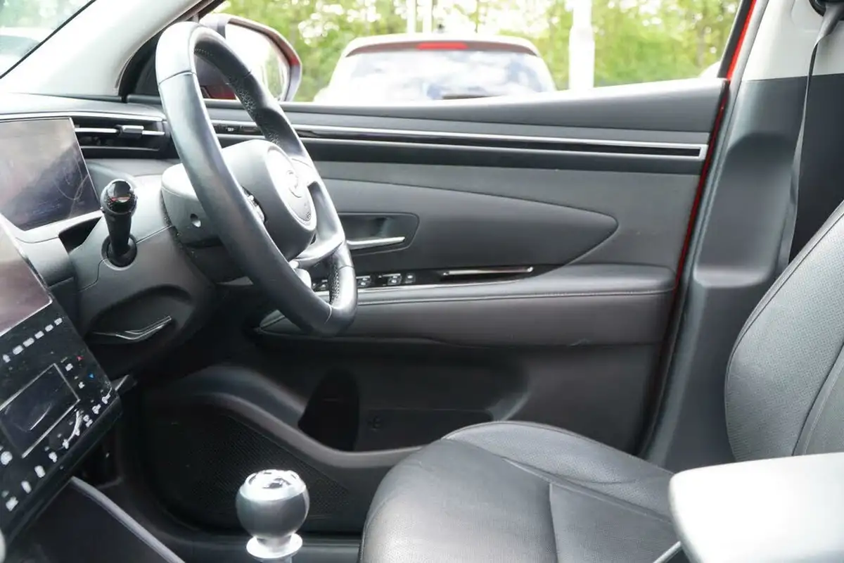 2022-hyundai-tucson-16-t-gdi-ultimate-150ps-big-17