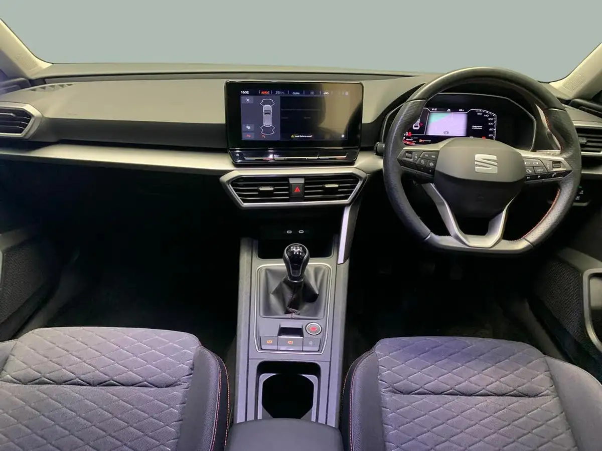 2022-seat-leon-big-2