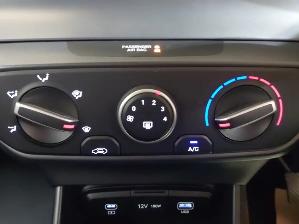 2024-hyundai-kona-e-ultimate-218ps-65kwh-big-15