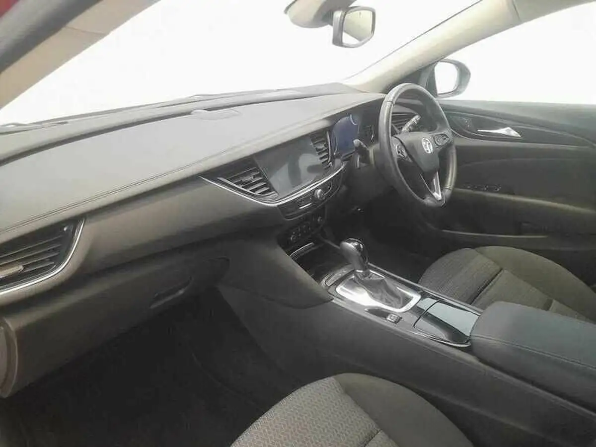 2022-vauxhall-insignia-grand-sport-15-turbo-d-design-auto-big-13