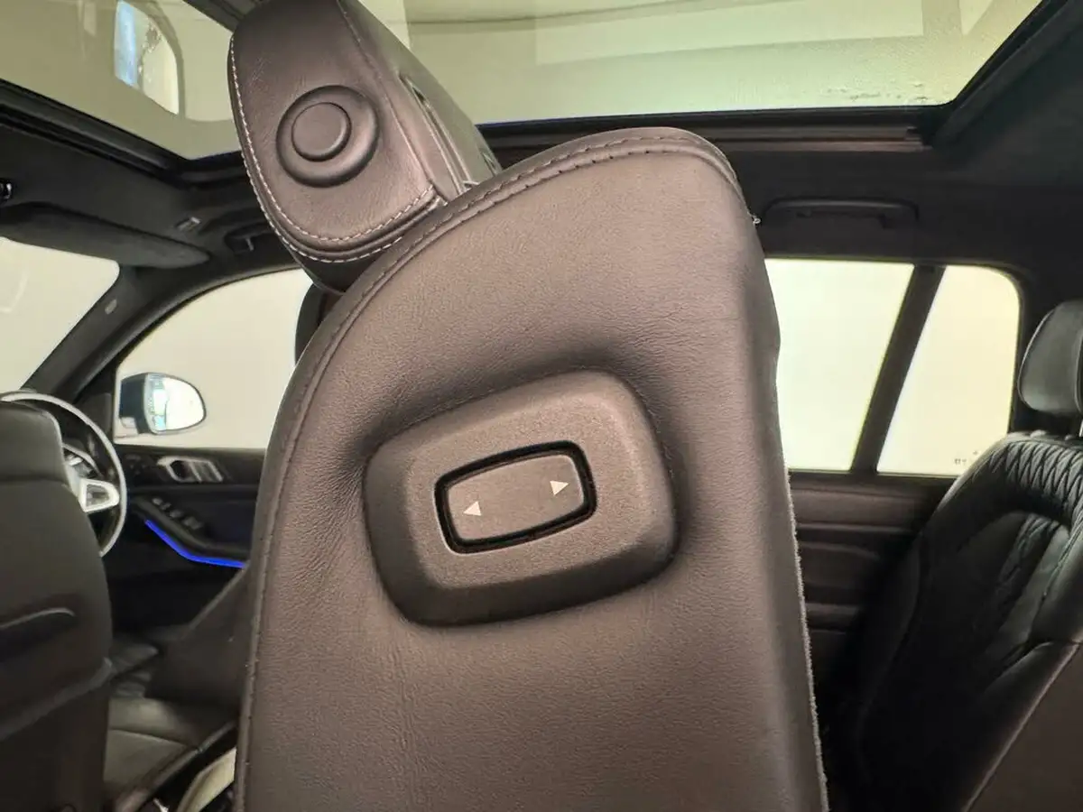 2019-bmw-x7-30-xdrive40i-m-sport-big-18