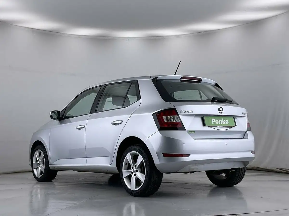 2019-skoda-fabia-10-tsi-se-l-95ps-hatchback-big-2