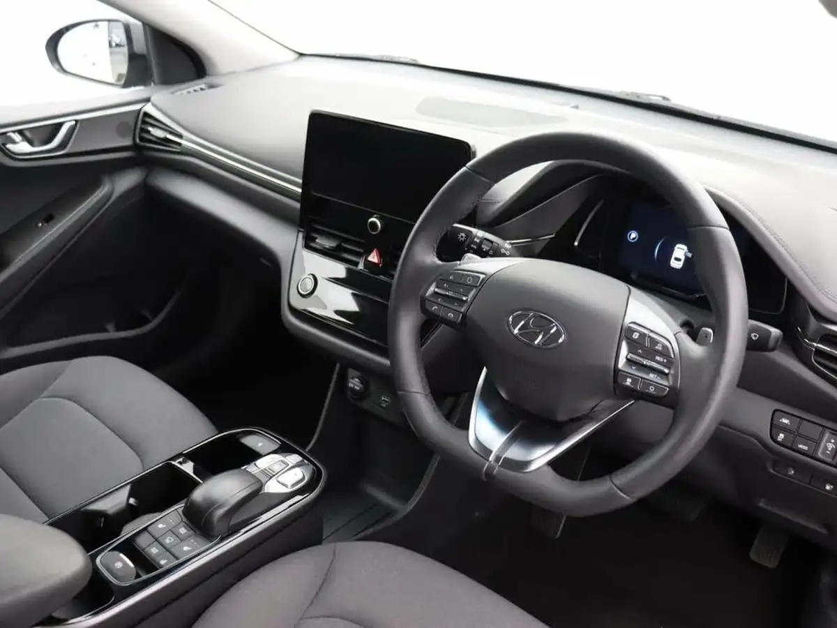 2020-hyundai-kona-e-premium-136ps-39kwh-big-6