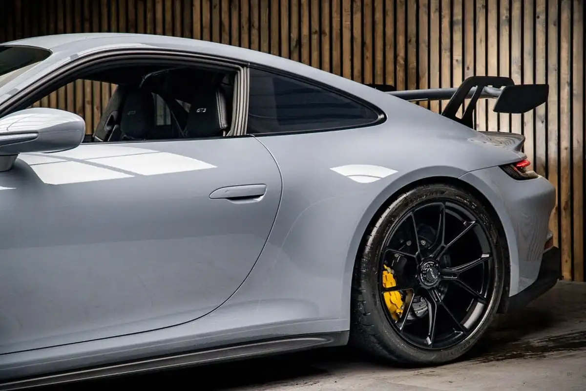 2022-porsche-911-40-gt3-rwd-pdk-big-15