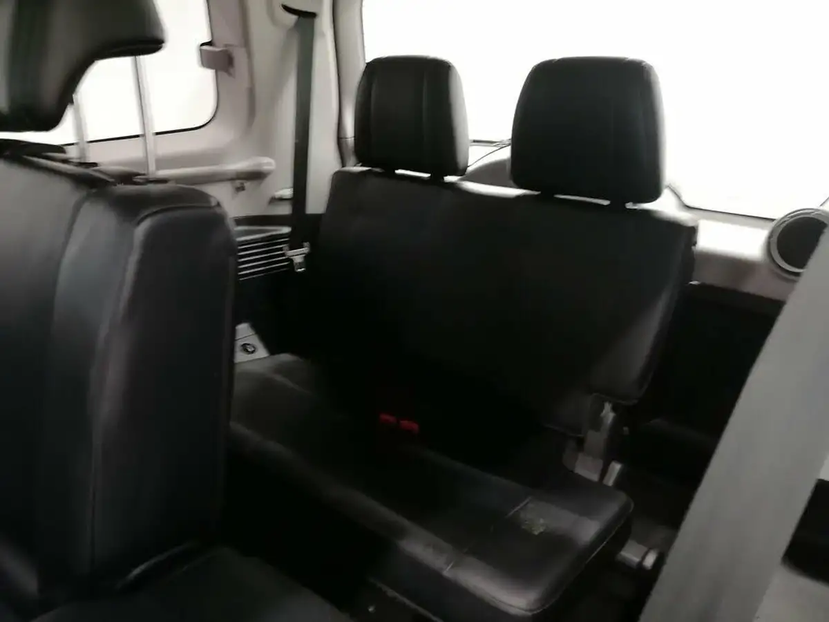 2009-mitsubishi-shogun-32td-diamond-5d-big-18