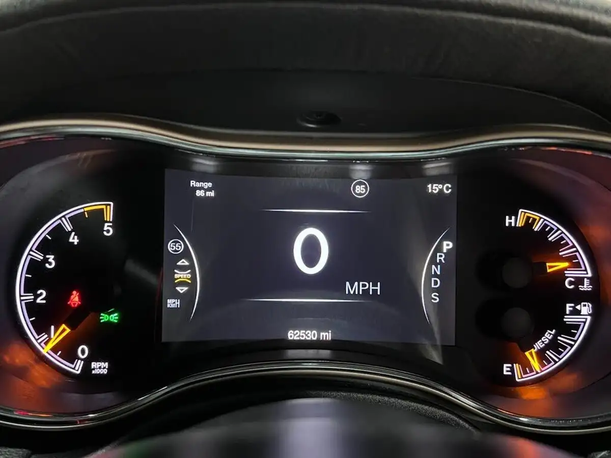 2015-jeep-grand-cherokee-30crd-summit-big-8