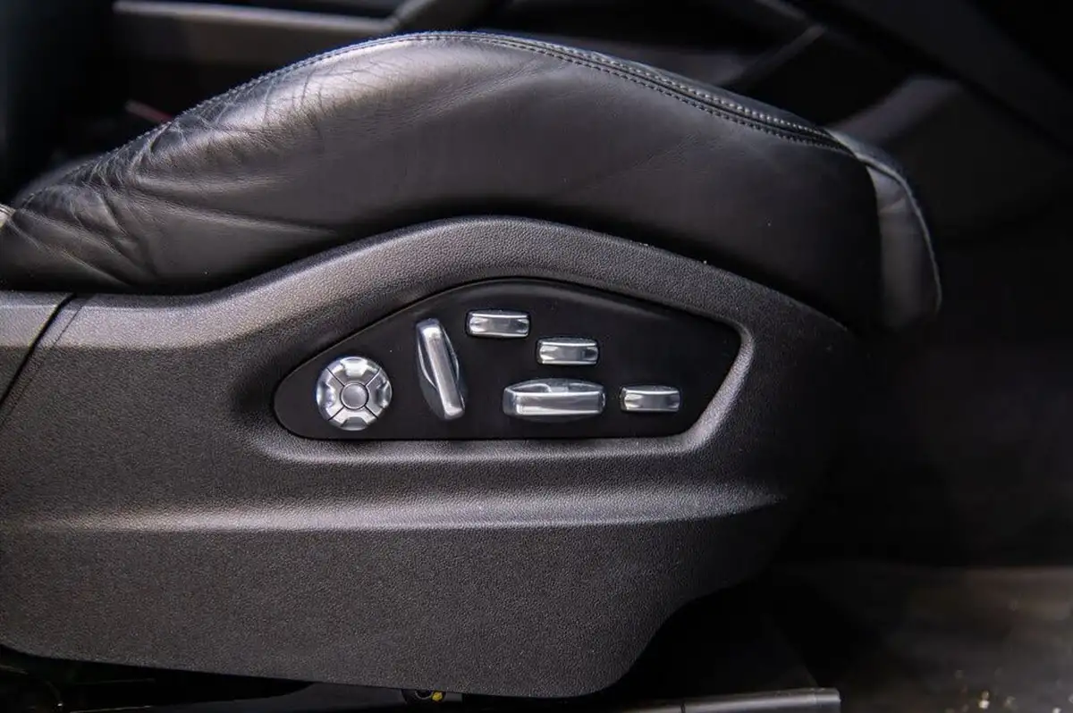 2020-porsche-cayenne-30-v6-s-big-22