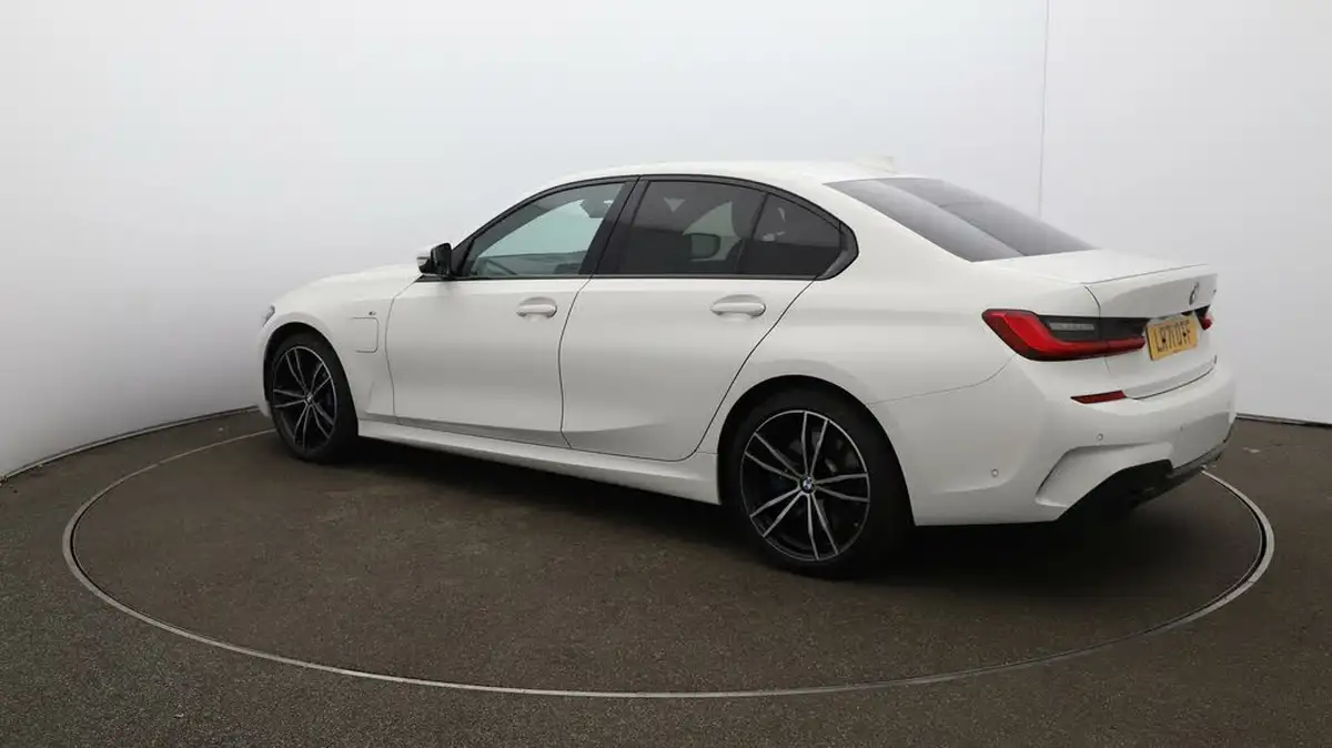 2021-bmw-3-series-20-330e-m-sport-tech-packpro-pack-saloon-4d-big-34