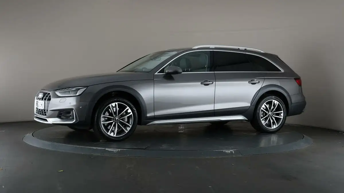 2022-audi-a4-allroad-20-45-tfsi-allroad-sport-big-33