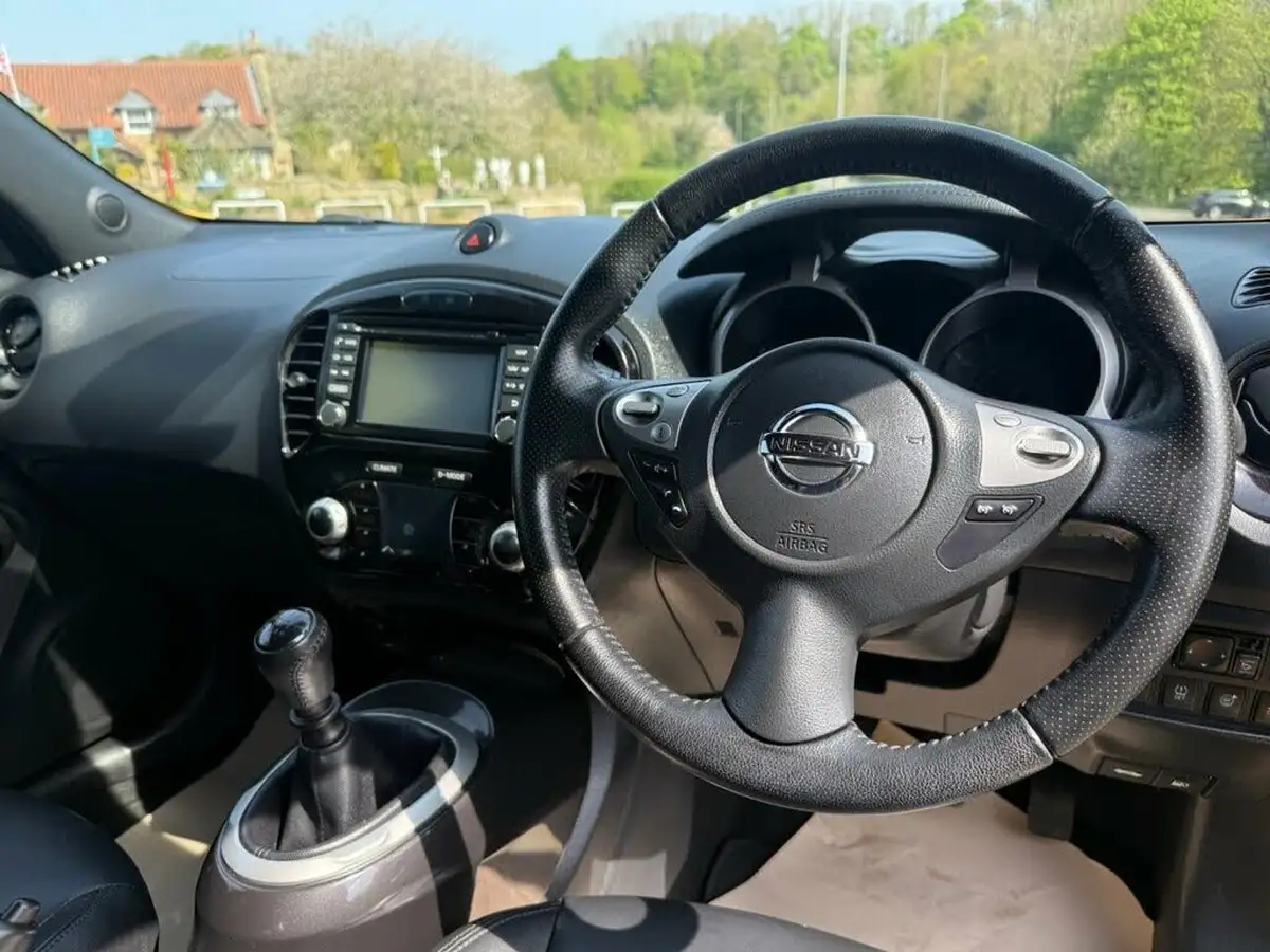 2016-nissan-juke-12-tekna-ss-big-8