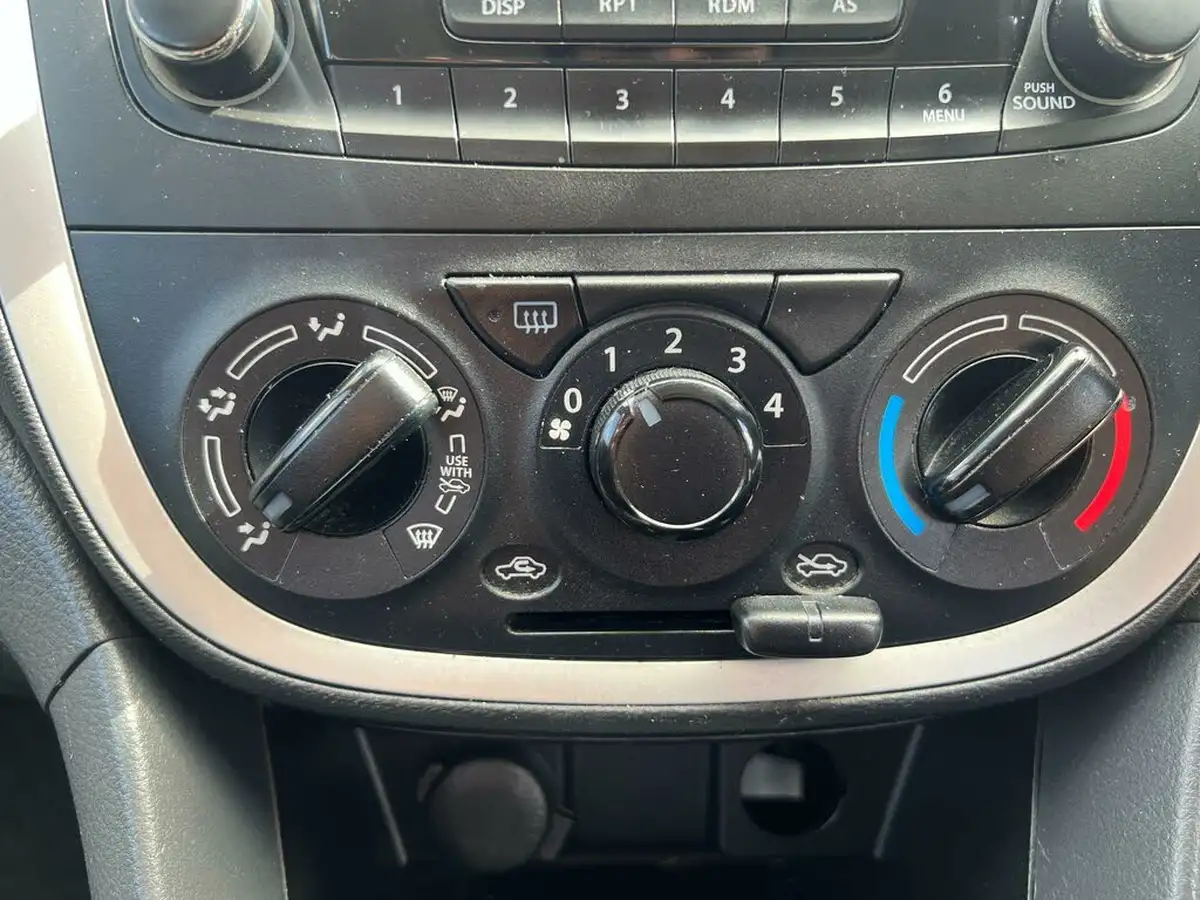 2015-suzuki-celerio-10-sz2-big-23