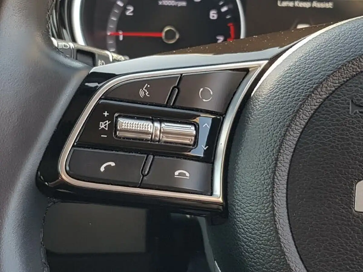 2022-kia-xceed-10-t-gdi-connect-big-15