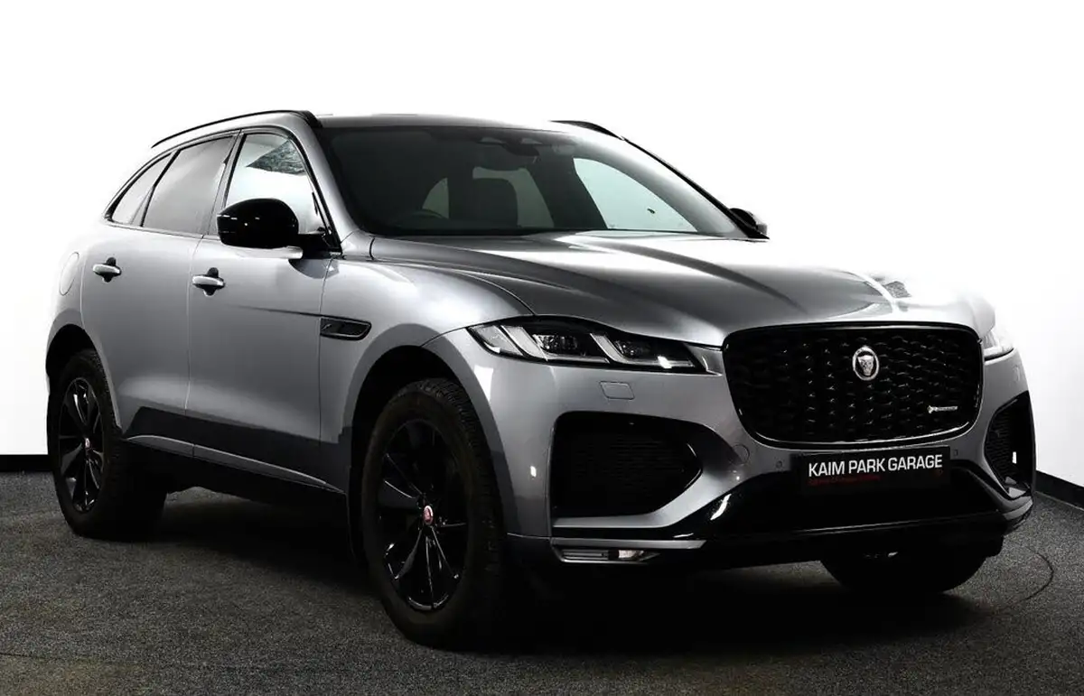 2023-jaguar-f-pace-20-d200-r-dynamic-black-big-0