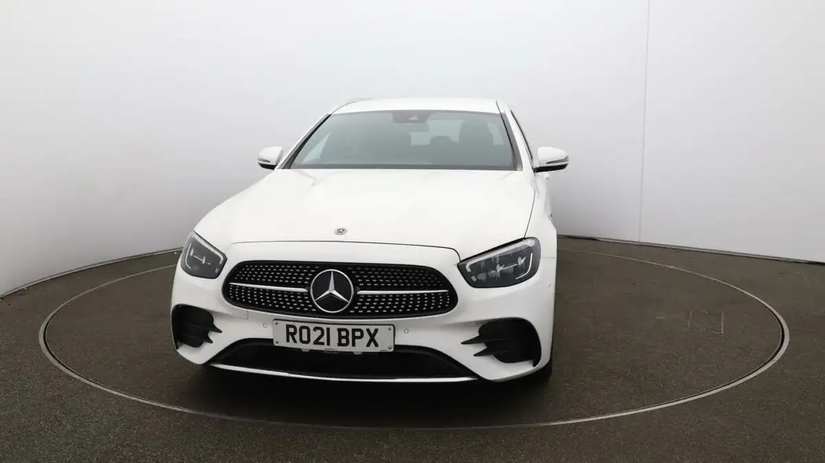2021-mercedes-benz-e-class-20d-e300de-amg-line-edition-estate-5d-big-39