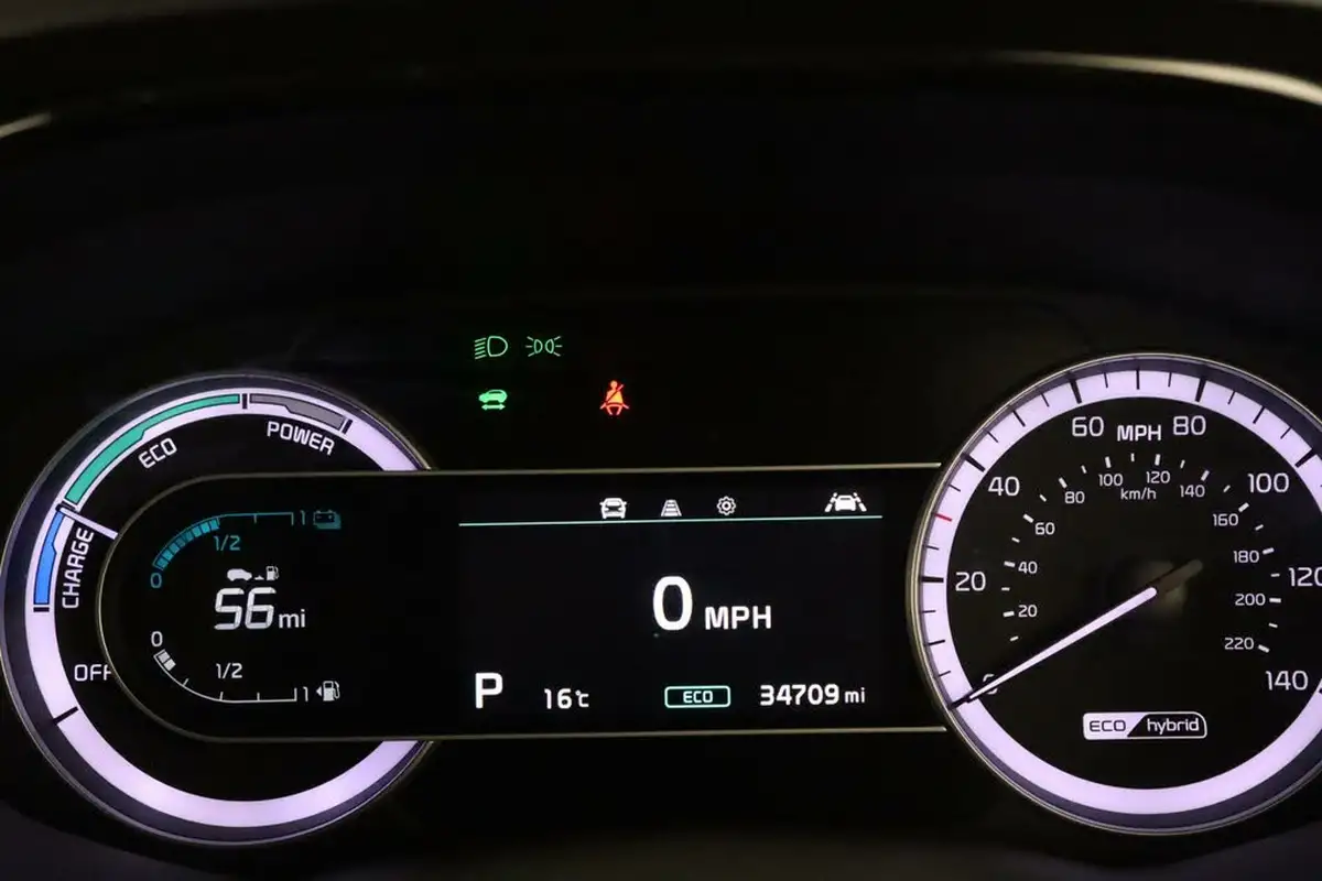 2022-kia-niro-16-gdi-2-139bhp-156kwh-big-14