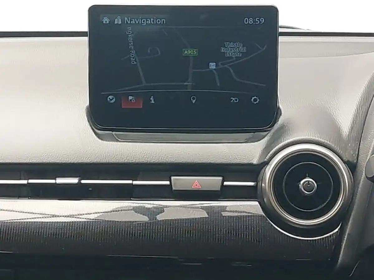 2023-mazda-mazda2-15-skyactiv-g-se-l-big-9